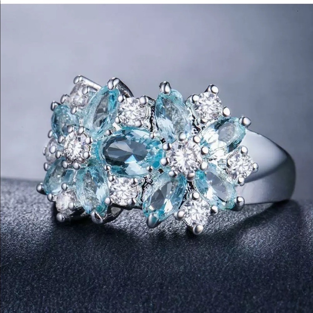 New Women’s 925 Silver Flower Aquamarine Ring - Picture 2 of 3